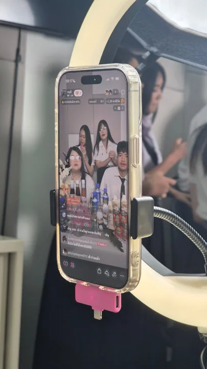 ภาพการบันทึกและนำเสนอผ่านอุปกรณ์ไลฟ์